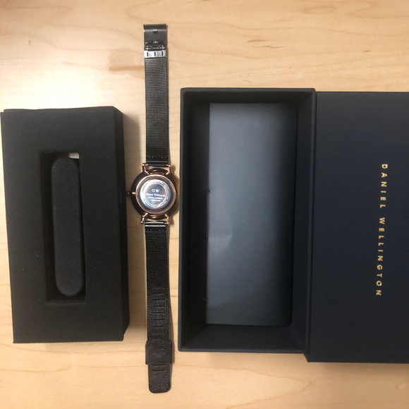 Daniel Wellington Classic Petite Ashfield Rose - Picture 5 of 5